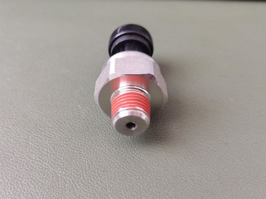 Części silników wysokoprężnych 4G33TC Czujnik ciśnienia oleju 4L88-030004G
